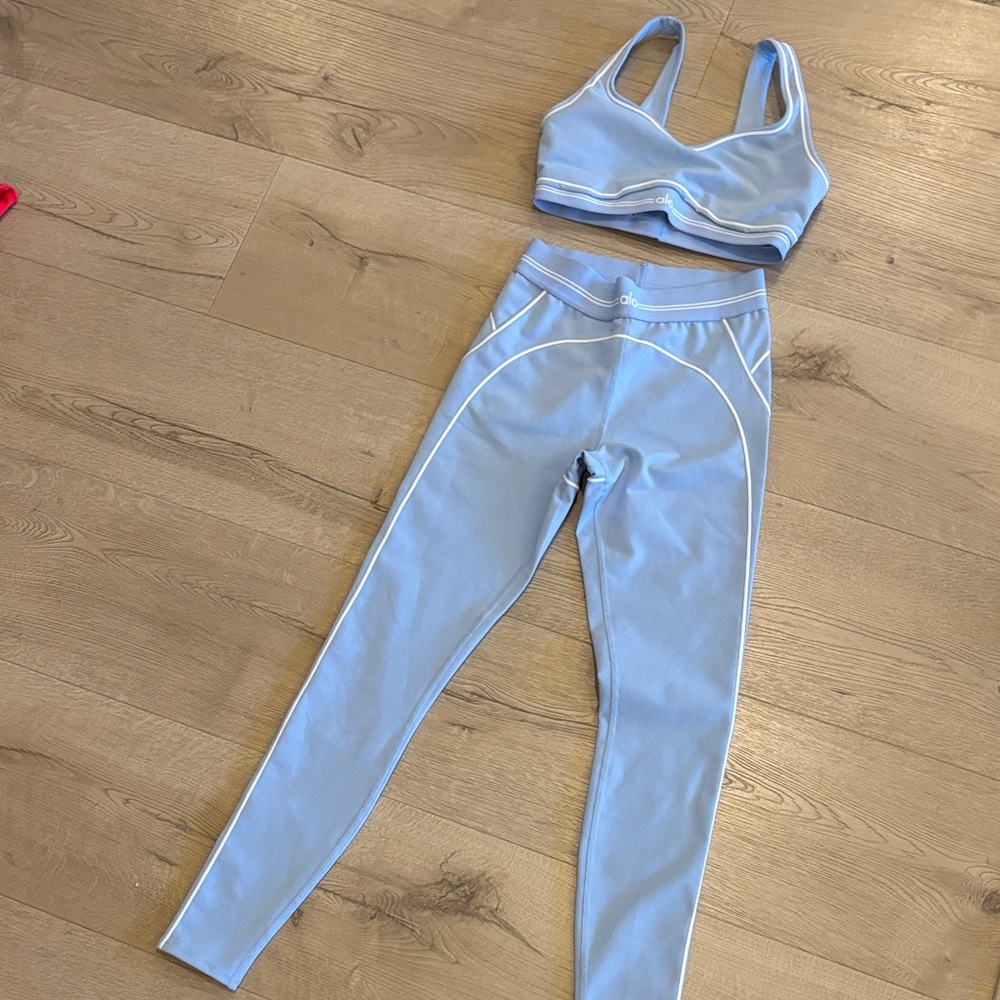 ALO Yoga Sky Blue Sports Bra and Leggings SET
